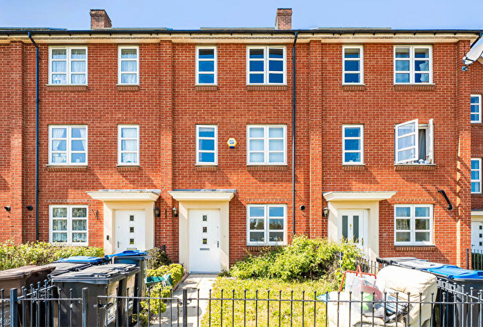 4 Bedroom Terraced House For Sale In Miles Road, Mitcham, CR4