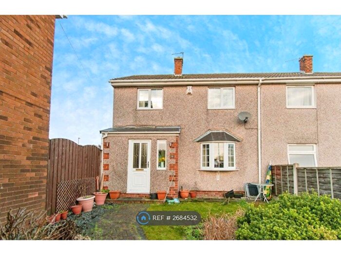 3 Bedroom Semi Detached House To Rent In Acacia Walk, Knottingley, WF11