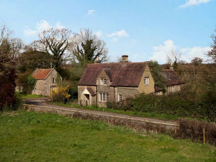 4 Bedroom Detached House For Sale In East Tytherton, Chippenham, Wiltshire, SN15