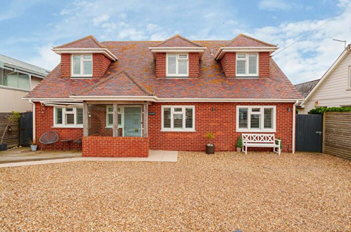 5 Bedroom Detached House For Sale In East Bracklesham Drive, Bracklesham Bay, PO20