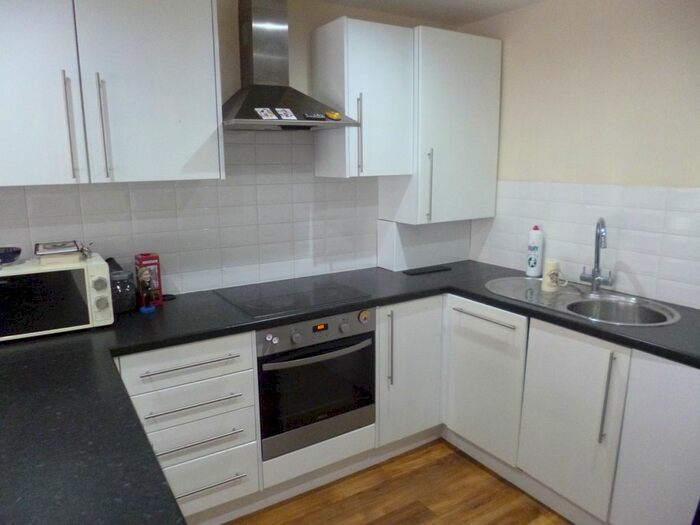 2 Bedroom Flat To Rent In Loates Lane, Watford, WD17
