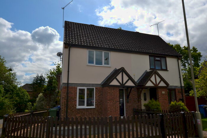 1 Bedroom Cluster House To Rent In Angora Way, GU51