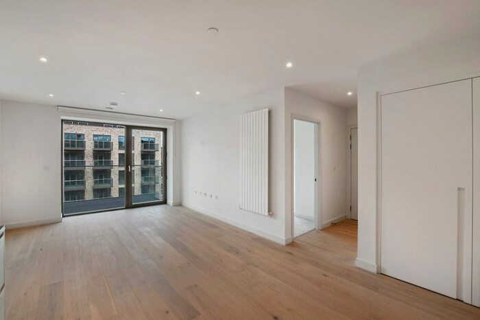 1 Bedroom Flat To Rent In Clipper Street, London E16