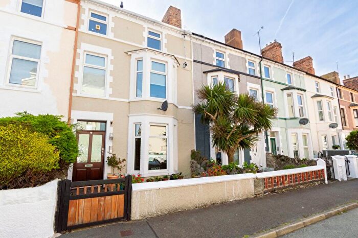 1 Bedroom Apartment For Sale In Clifton Road, Llandudno, Conwy, LL30