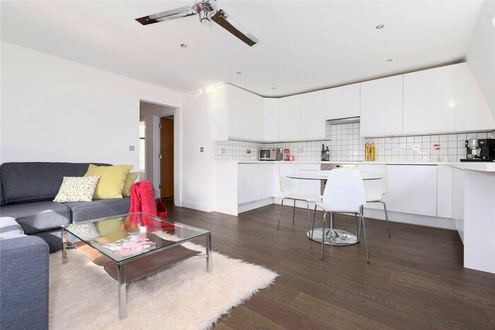 1 Bedroom Flat To Rent In Sheringham Road, Highbury, Islington, London, N7