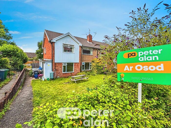 2 Bedroom Maisonette To Rent In Gwynant Crescent, Lakeside, Cardiff, CF23