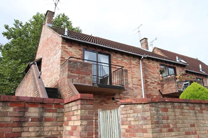 1 Bedroom Maisonette To Rent In Maiden Place, Lower Earley, Reading, RG6