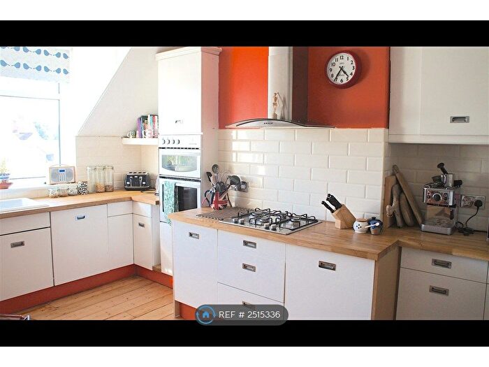 3 Bedroom Maisonette To Rent In Henleaze Road, Bristol, BS9