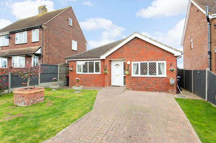 3 Bedroom Bungalow For Sale In Golden Hill, Whitstable, Kent, CT5