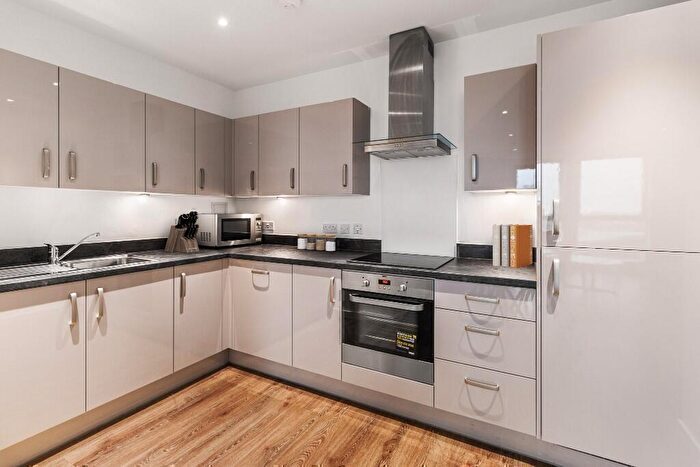 1 Bedroom Apartment To Rent In Silvertown Way, London, E16