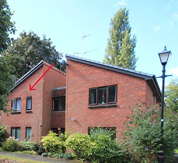 1 Bedroom Flat For Sale In William Tarver Close, Warwick, CV34