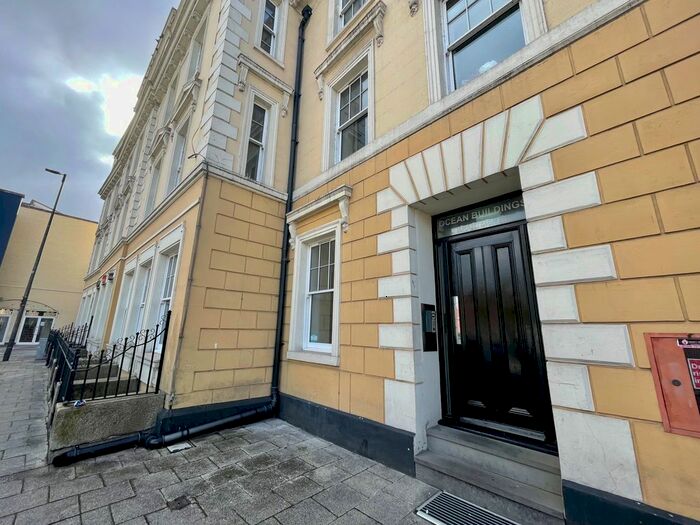 2 Bedroom Flat To Rent In Bute Crescent, CF10