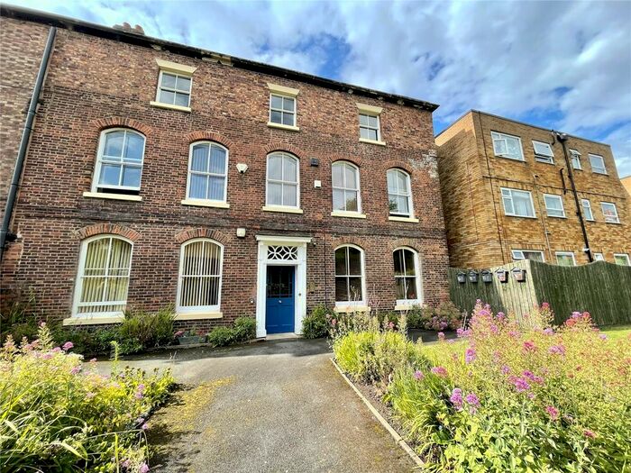 2 Bedroom Flat To Rent In Plough Road, Wellington, Telford, Shropshire, TF1