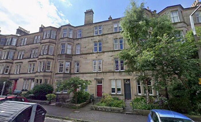 3 Bedroom Flat To Rent In Arden Street, Edinburgh, EH9