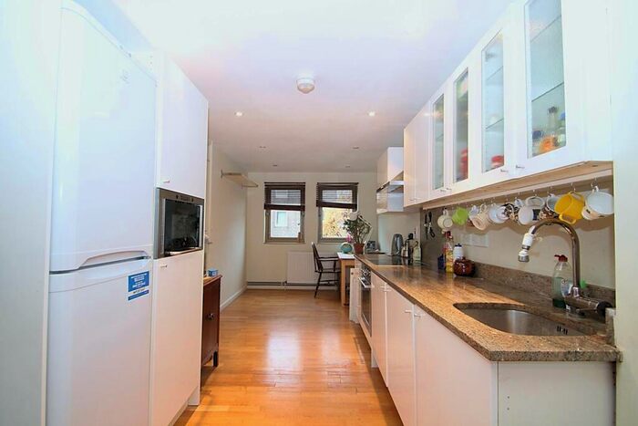 2 Bedroom Apartment To Rent In Maysoule Road, Clapham Junction, SW11