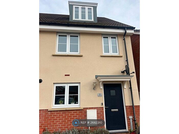 3 Bedroom Semi-Detached House To Rent In Portsea Grove, Bletchley, Milton Keynes, MK3