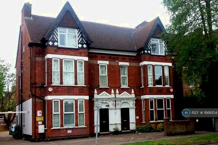 1 Bedroom Flat To Rent In Clapham Road, Bedford, MK41