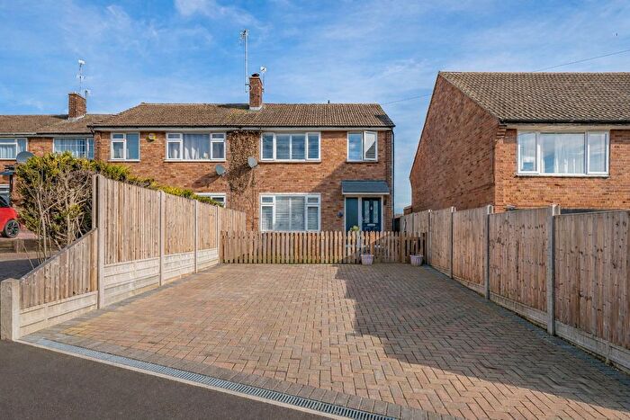 3 Bedroom End Of Terrace House For Sale In Ninesprings Way, Hitchin, SG4