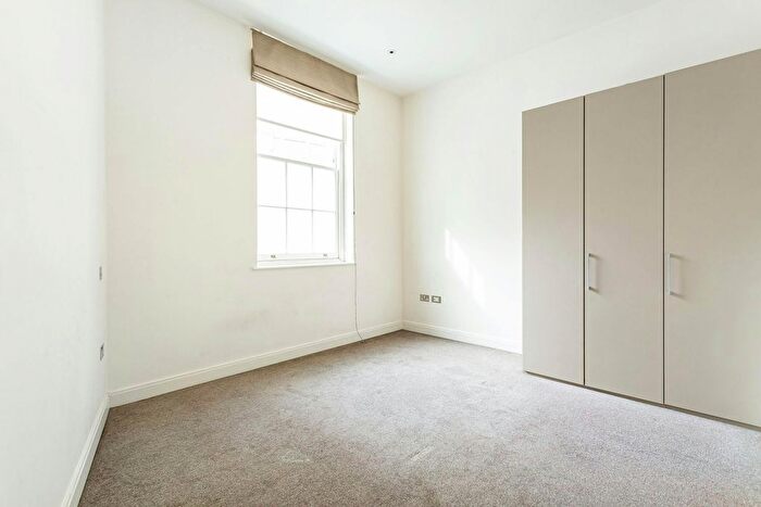 1 Bedroom Flat To Rent In Fulham Road, London, SW10