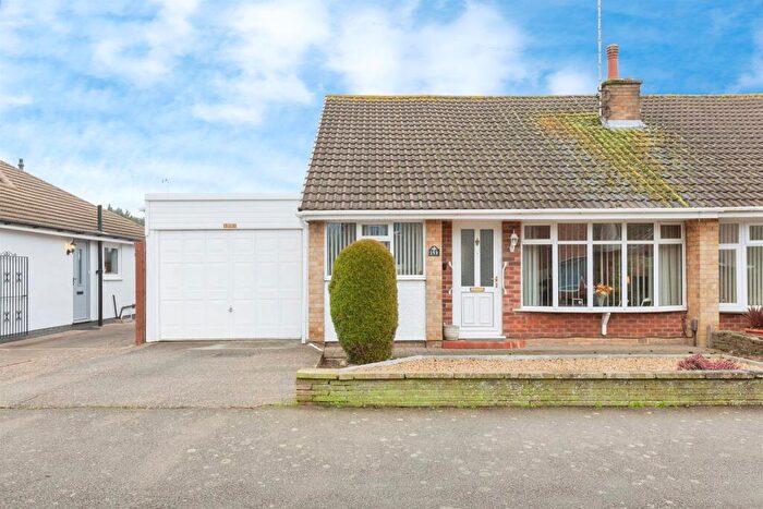 3 Bedroom Semi-Detached Bungalow For Sale In Lubbesthorpe Road, Leicester, LE3
