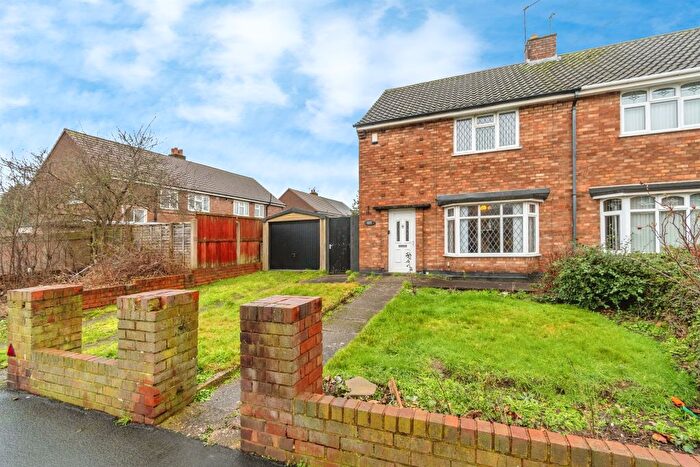 3 Bedroom Semi Detached House For Sale In Kent Road, Wednesbury, WS10