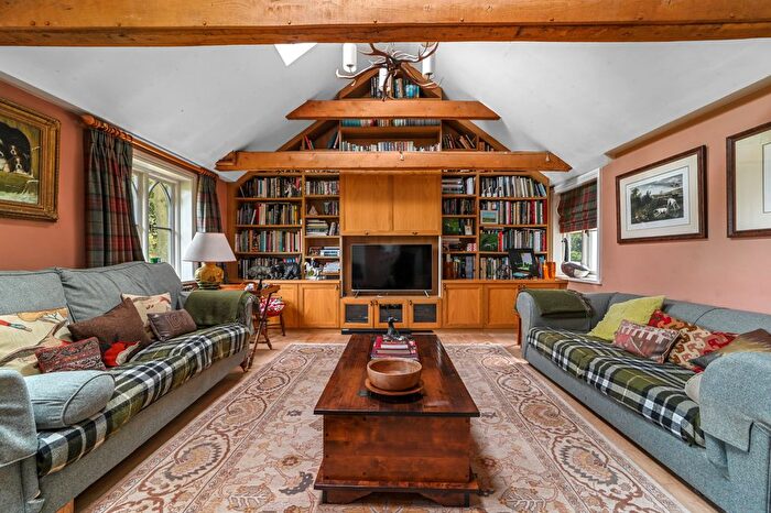 7 Bedroom Detached House For Sale In Bucklesham, Ipswich, IP10