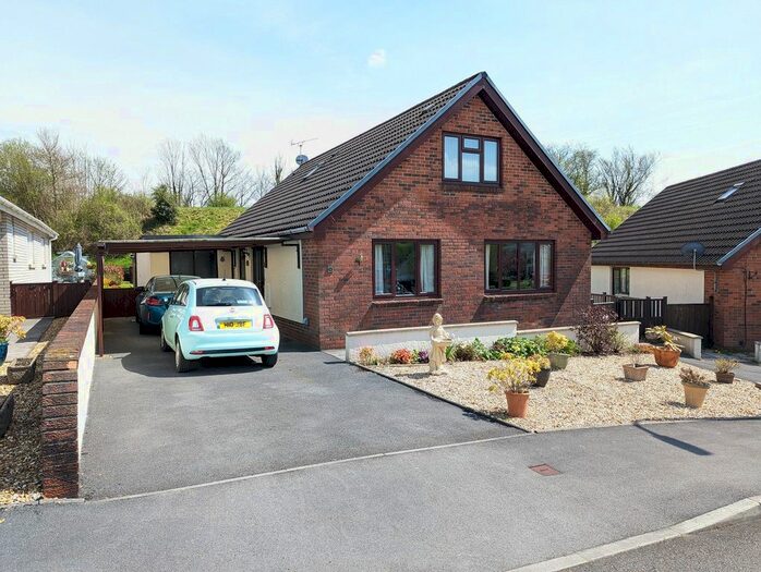 3 Bedroom Property For Sale In Nant Yr Ynys, Llanpumsaint, Carmarthen, Carmarthenshire., SA33