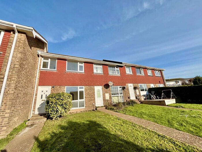 3 Bedroom Terraced House To Rent In Iford Close, Denton, BN9