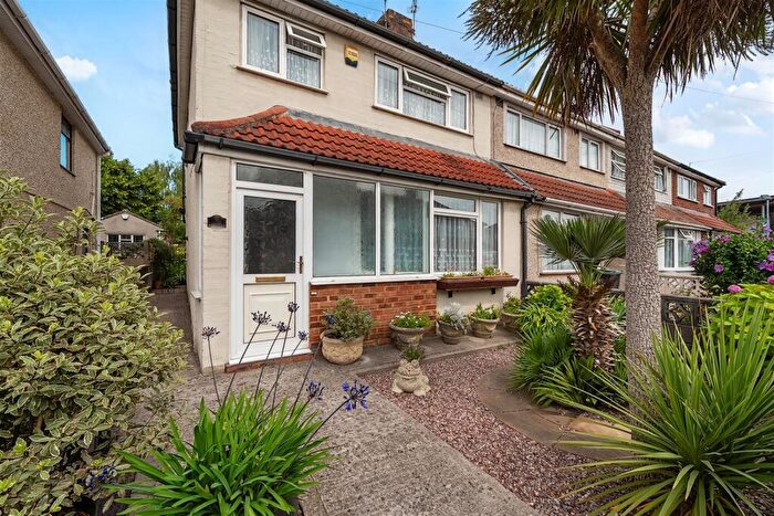 3 Bedroom End Of Terrace House For Sale In Leinster Avenue, Knowle, Bristol, BS4