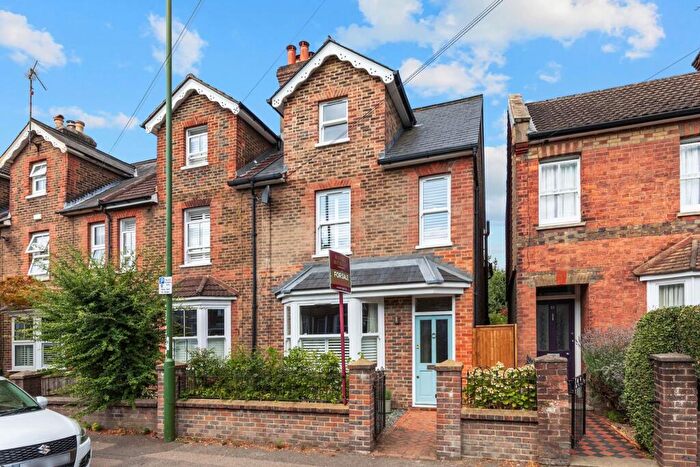 3 Bedroom End Of Terrace House For Sale In Station Road, Horsham, RH13