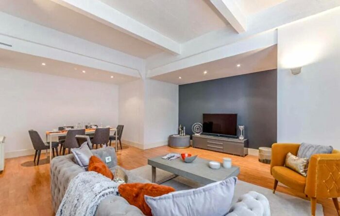 2 Bedroom Apartment To Rent In City Reach, London, EC1V