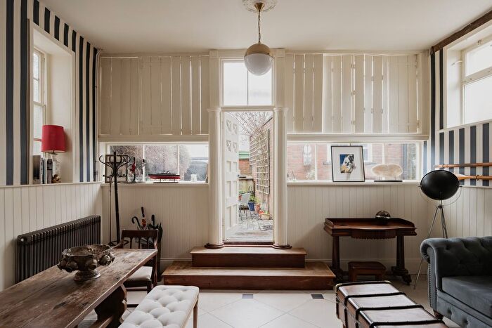 4 Bedroom Semi Detached House For Sale In The Wellie Stern, Harwich, Essex, CO12