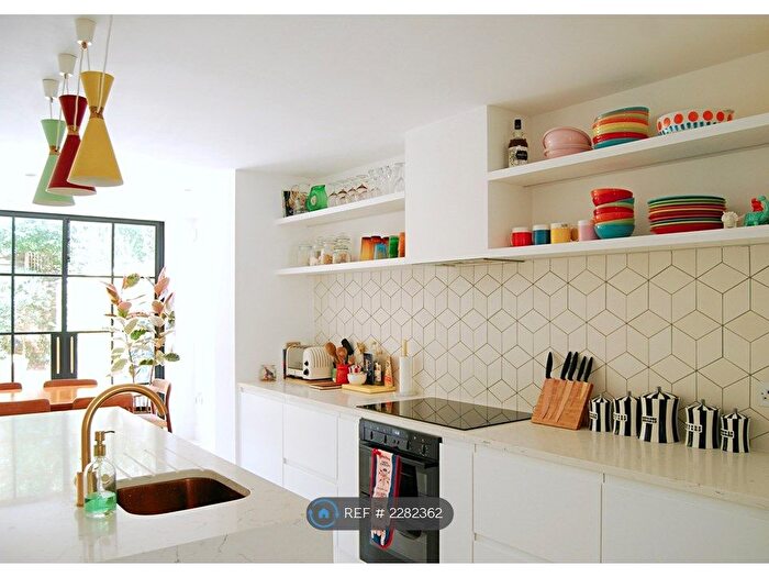 2 Bedroom Terraced House To Rent In Frome Street, London, N1