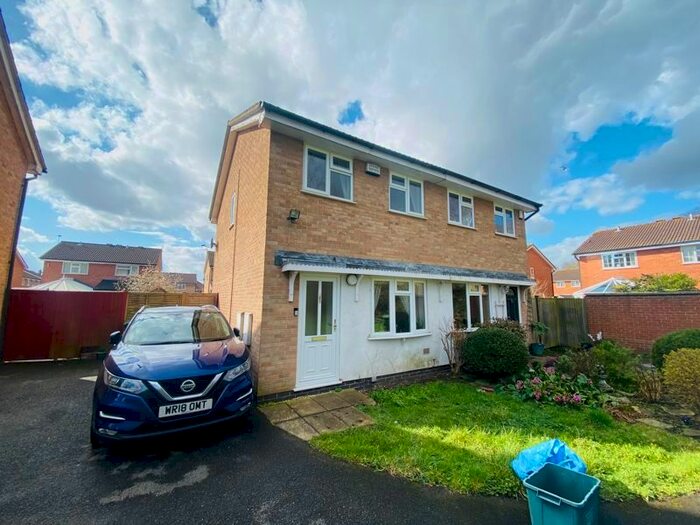 2 Bedroom Semi-Detached House To Rent In Homeleaze Road, Southmead, Bristol, BS10