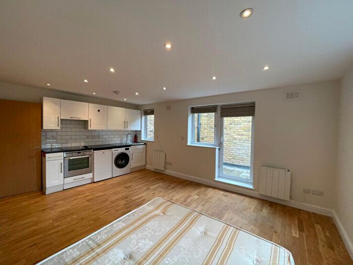 1 Bedroom Flat To Rent In Crouch Hill, Finsbury Park, N4
