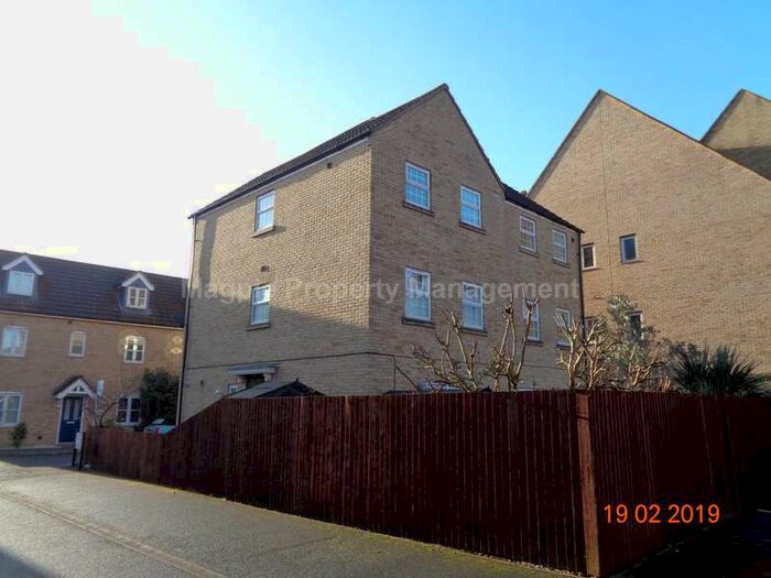 4 Bedroom Semi-Detached House To Rent In Eynesbury, PE19