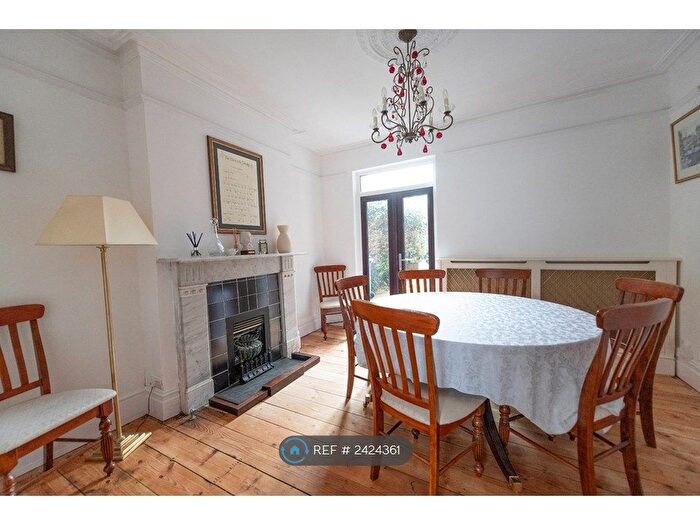 4 Bedroom Semi-Detached House To Rent In Corder Road, Ipswich, IP4