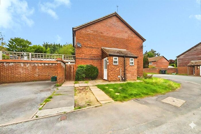 1 Bedroom End Of Terrace House For Sale In Flodden Drive, Calcot, Reading, RG31