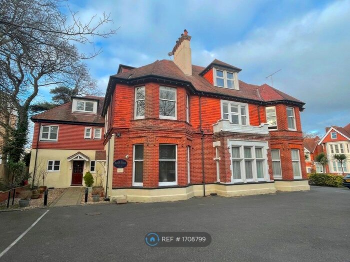 2 Bedroom Flat To Rent In Barton Manor, Bournemouth, BH5