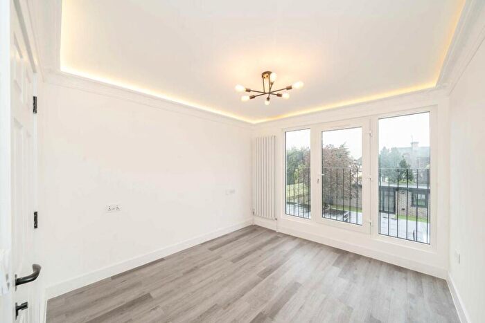 5 Bedroom Flat To Rent In Purley Avenue, Cricklewood, NW2