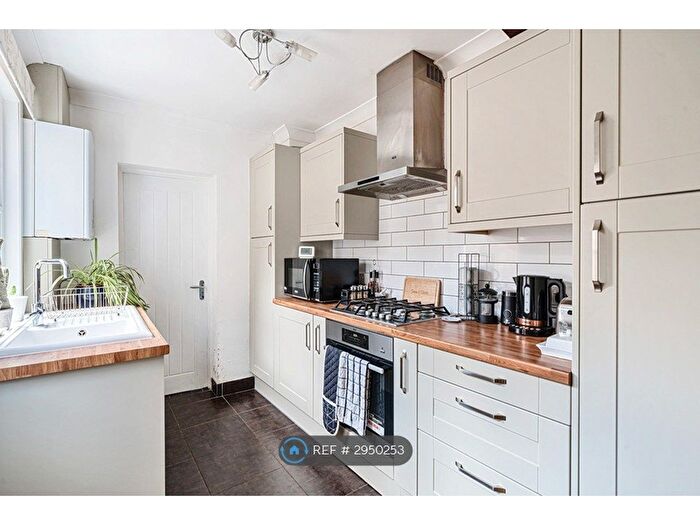 2 Bedroom Terraced House To Rent In Newark Road, South Croydon, CR2