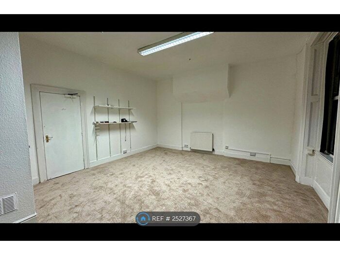 1 Bedroom Flat To Rent In George Street, Halifax, HX1