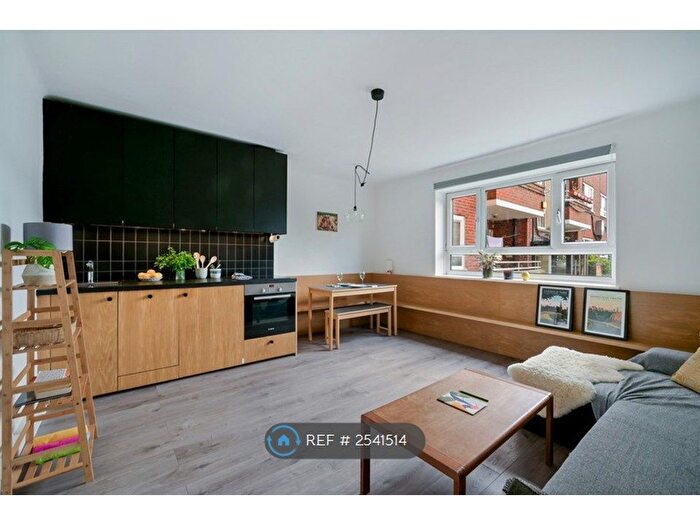 1 Bedroom Flat To Rent In Lorship Terrace, London, N16