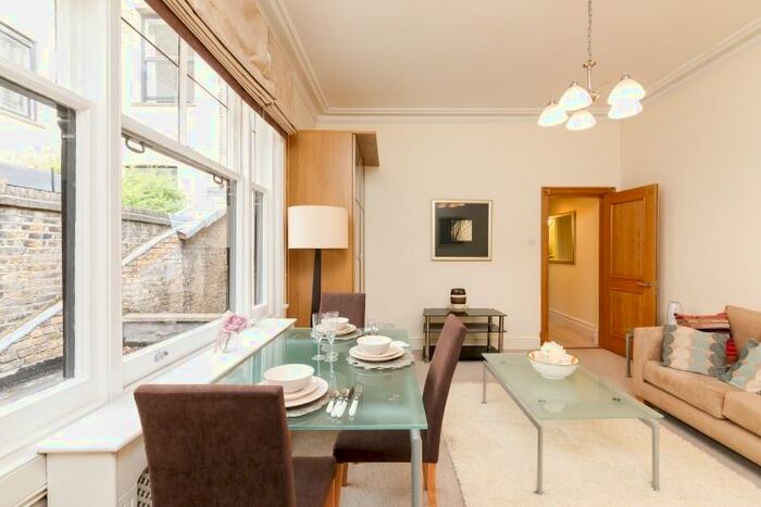 Studio To Rent In Ashburn Gardens, London, SW7