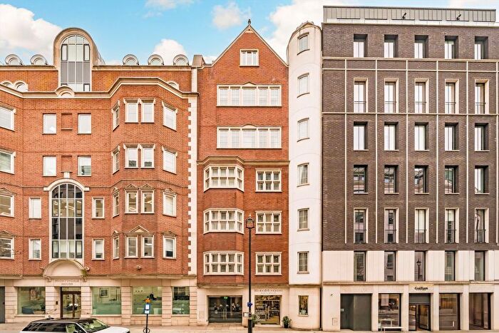 2 Bedroom Flat To Rent In Curzon Street, Mayfair, W1J