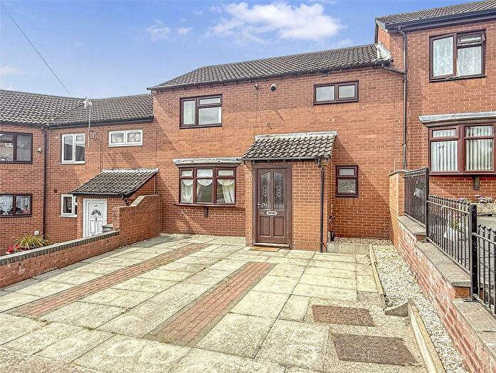 3 Bedroom Terraced House For Sale In Bryn-Y-Ddol, Welshpool, Powys, SY21