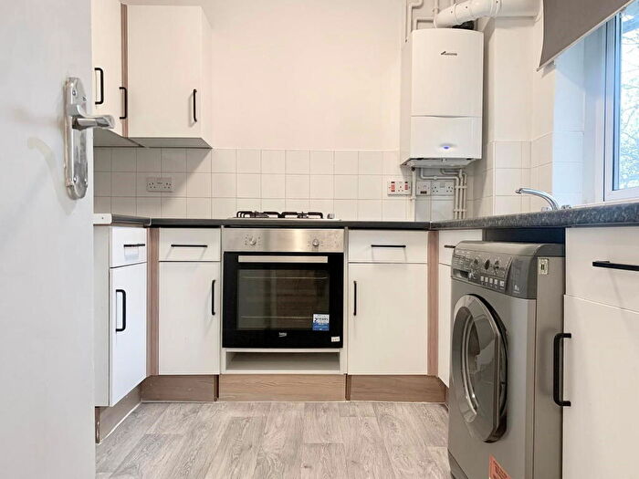 1 Bedroom Flat To Rent In Boxgrove Road, SE2