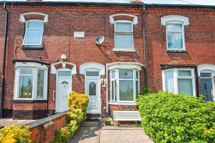 3 Bedroom Terraced House For Sale In Wiggin Street, Birmingham, B16