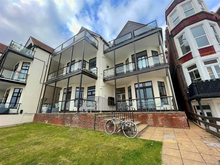 1 Bedroom Flat To Rent In Mount Liell Court East, The Leas, Westcliff-On-Sea, SS0