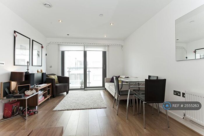 1 Bedroom Flat To Rent In Craig Tower, London, E3